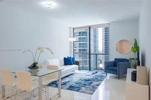 1060 Brickell Ave # 1811, Miami FL 33131