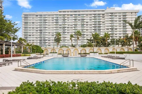 5600 Collins Ave # 14A, Miami Beach FL 33140