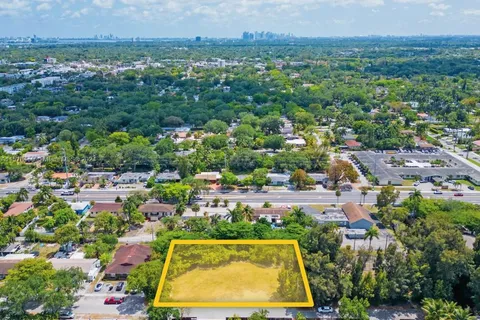 450 NE 136 ST, North Miami FL 33161