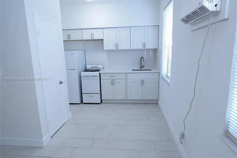 135 3rd St # 25, Miami Beach FL 33139