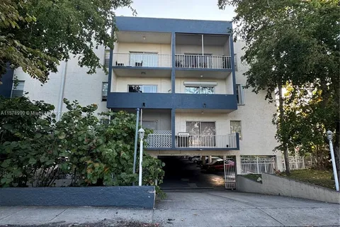 16750 NE 10 AV # 208, North Miami Beach FL 33162