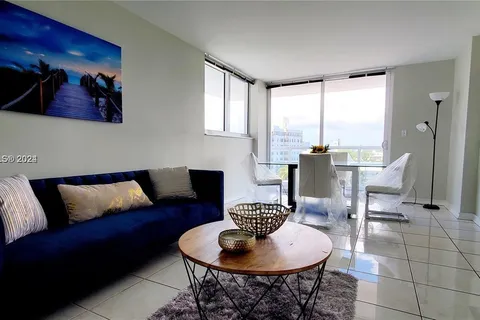 2457 Collins Ave # 606, Miami Beach FL 33140