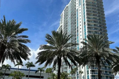 1945 S Ocean Dr # 401, Hallandale Beach FL 33009