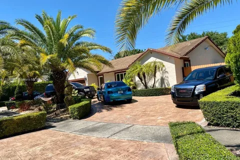 1695 N Bluebird Ln N Bluebird Ln, Homestead FL 33035