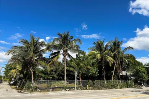 5804 NE 2nd Ave, Miami FL 33137