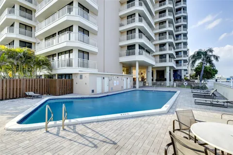 3100 NE 48th St # 306, Fort Lauderdale FL 33308