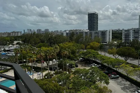 500 Three Islands Blvd # 512, Hallandale Beach FL 33009