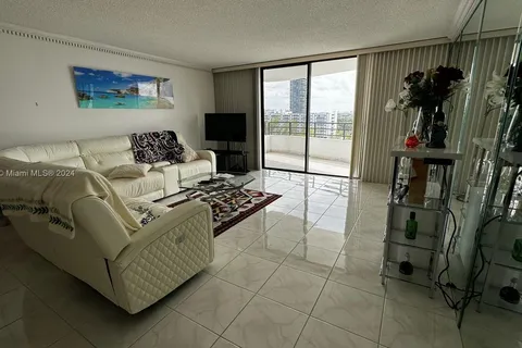 500 Three Islands Blvd # 512, Hallandale Beach FL 33009