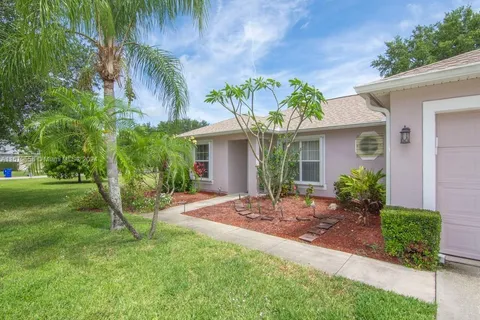 3672 2nd St SW, Vero Beach FL 32968