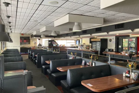 Restaurant for sale Near Miami Lakes, Hialeah FL 33014