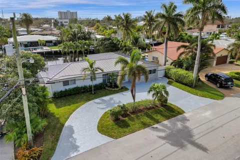 2560 SE 9th St # 0, Pompano Beach FL 33062