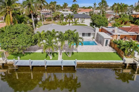 2560 SE 9th St # 0, Pompano Beach FL 33062