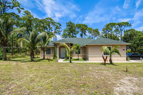 16133 E Lancashire Dr, Loxahatchee FL 33470