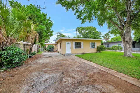 2649 NW 10th St, Pompano Beach FL 33069