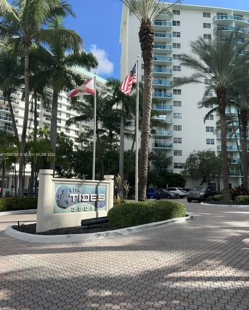 3801 S Ocean Dr # 2D, Hollywood FL 33019