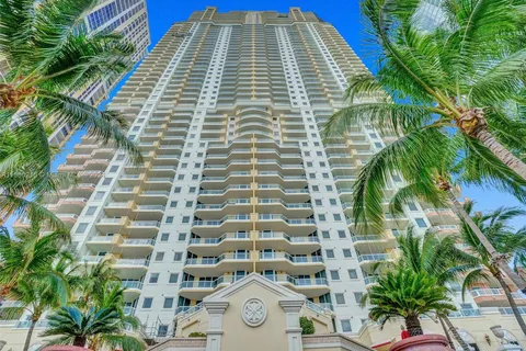 17875 Collins Ave # 3902, Sunny Isles Beach FL 33160