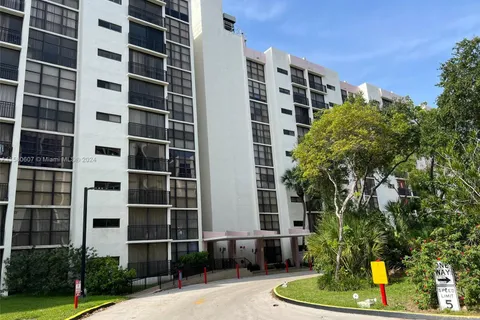 16909 N Bay Rd # 310, Sunny Isles Beach FL 33160