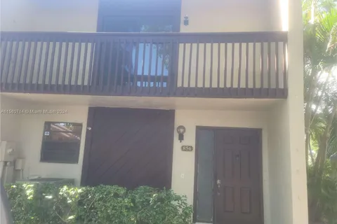 856 NW 47th St, Deerfield Beach FL 33064