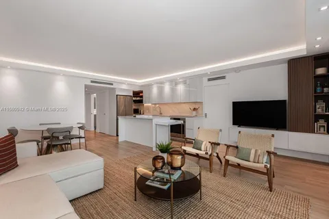 2301 Collins Ave # 837, Miami Beach FL 33139