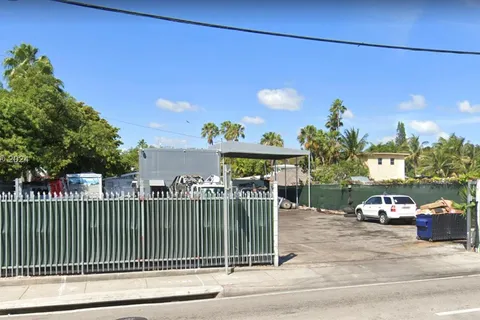 700 NW 7th Ave, Miami FL 33136