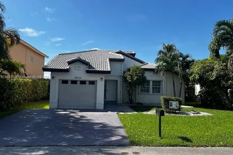 8640 SW 208th Ter, Cutler Bay FL 33189