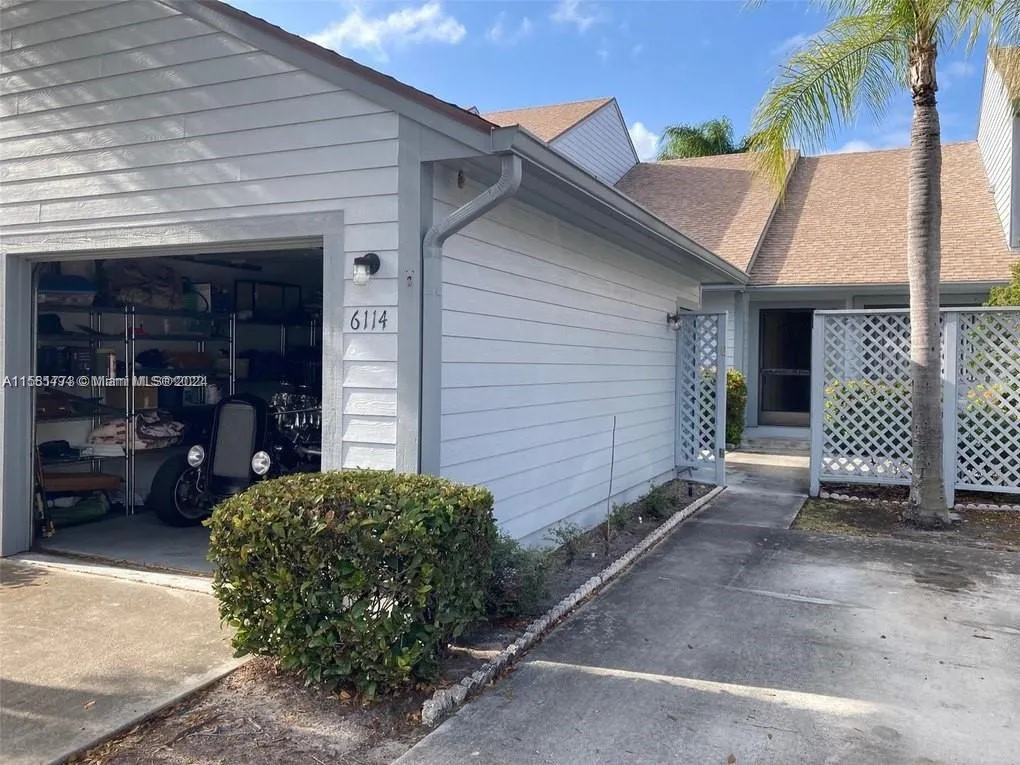 6114 SE Georgetown Pl, Hobe Sound FL 33455