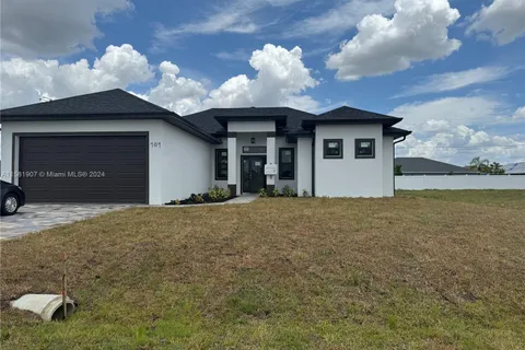 707 NE NE JUANITA PL, Cape Coral FL 33909