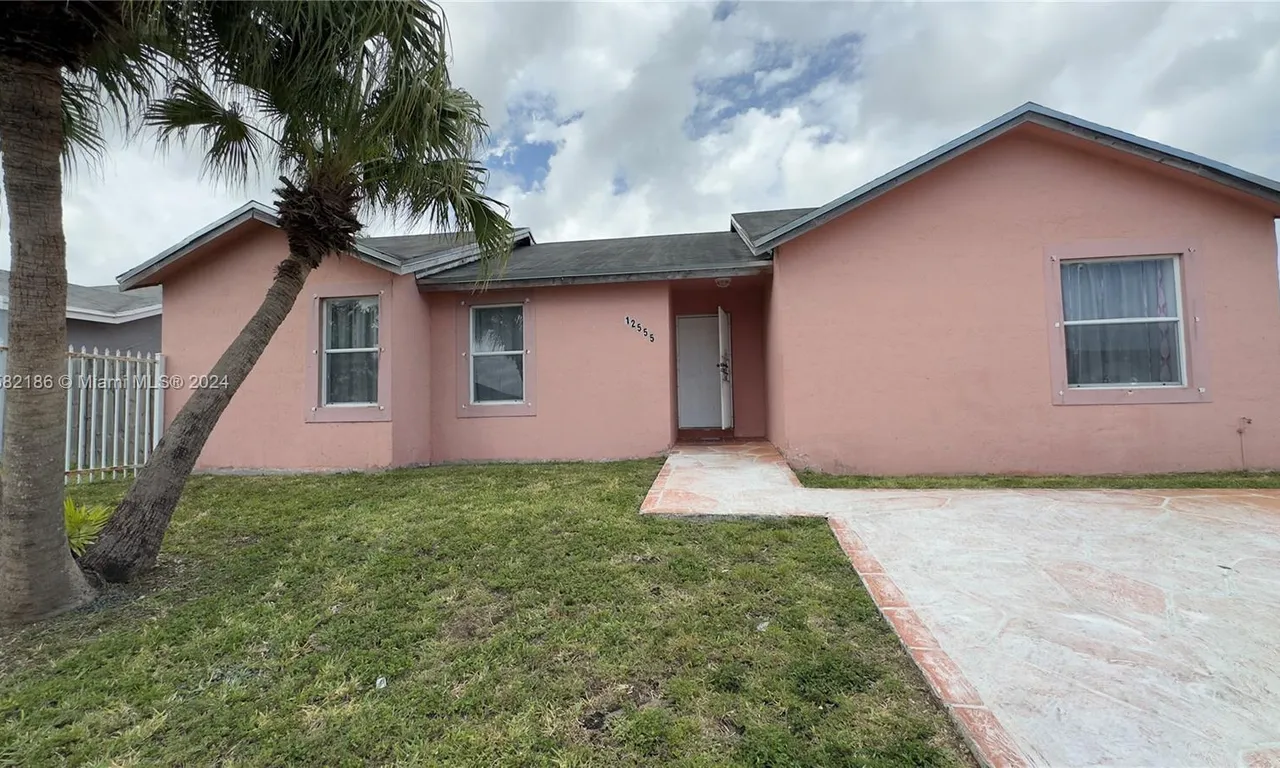 12555 SW 211th Ter, Miami FL 33177