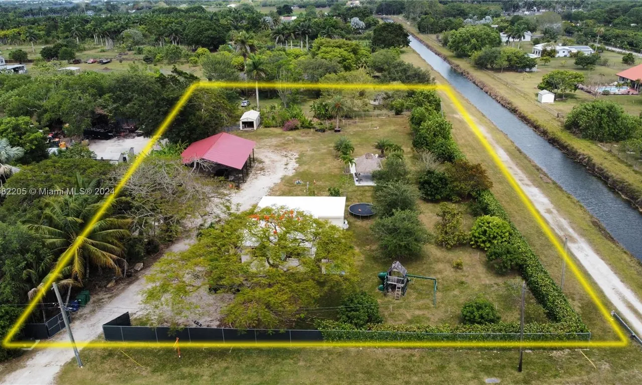 26785 SW 197th Ave, Homestead FL 33031