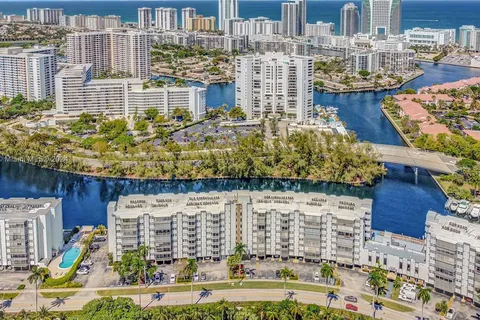 300 Diplomat Pkwy # 817, Hallandale Beach FL 33009