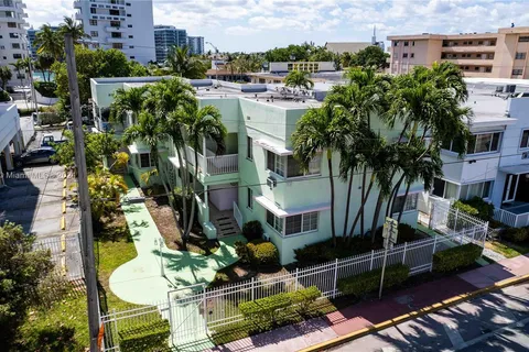 6838 Abbott Ave, Miami Beach FL 33141