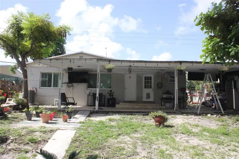 1771 NW 135th St, Opa-Locka FL 33167