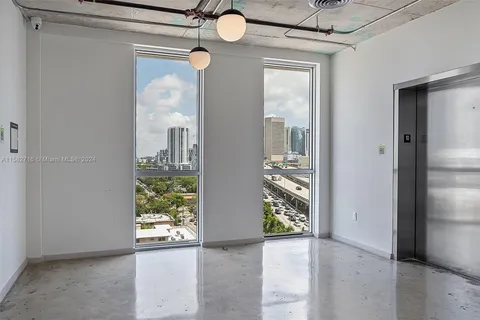 420 SW 7th St # 1017, Miami FL 33130