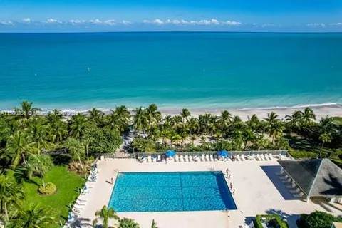 881 Ocean Dr # 23B, Key Biscayne FL 33149