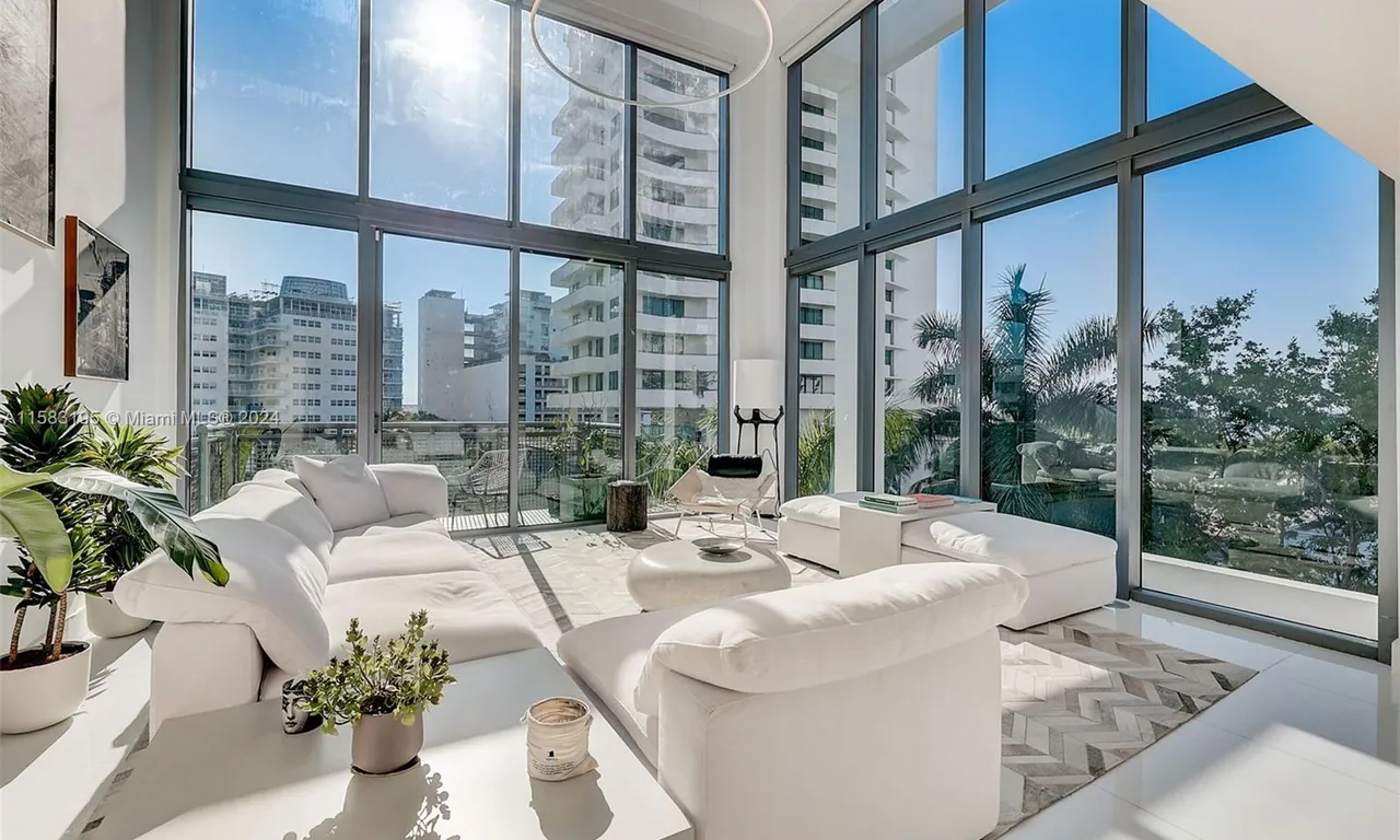 6000 Collins Ave # 502, Miami Beach FL 33140