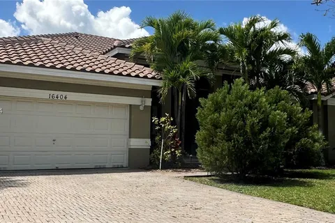 16404 NW 12th St, Pembroke Pines FL 33028