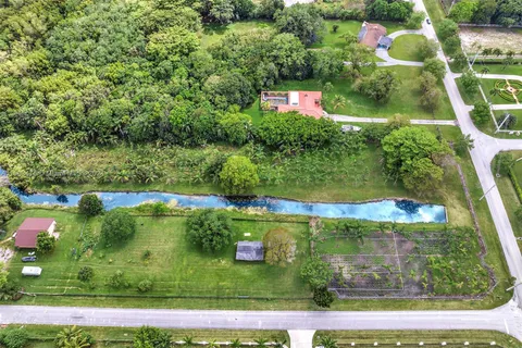 178 Sw Ave, Southwest Ranches FL 33331