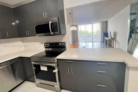 2801 NE 183 ST # 403W, Aventura FL 33160