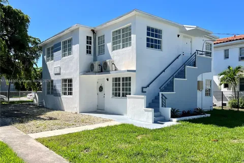 1935 Marseille Dr, Miami Beach FL 33141