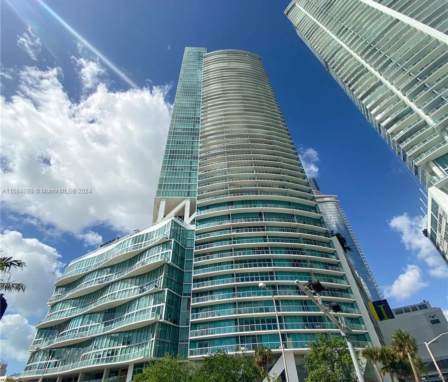 888 Biscayne Blvd # 709, Miami FL 33132