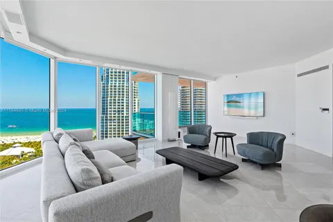 300 S Pointe Dr # 2405, Miami Beach FL 33139