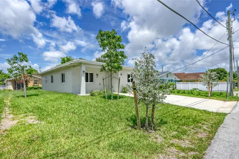 707 NW 2nd Terrace, Pompano Beach FL 33060