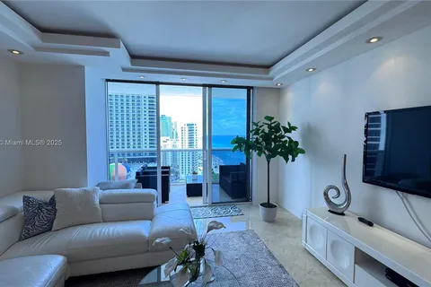 1830 S Ocean Dr # 2211, Hallandale Beach FL 33009