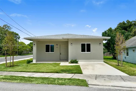 201 NW 6th Avenue, Dania Beach FL 33004