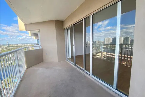 1985 S Ocean Dr # 22A, Hallandale Beach FL 33009