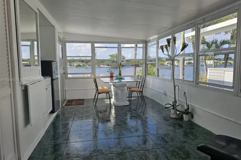 3009 Lakeshore Dr, Dania Beach FL 33312