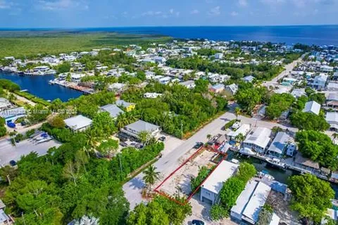 219 Pimlico Ln, Key Largo FL 33037