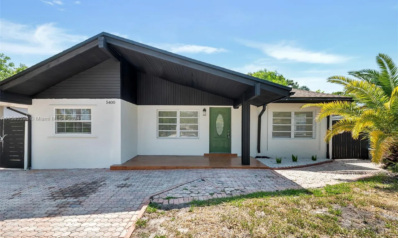 5400 NE 2nd Ave, Oakland Park FL 33334