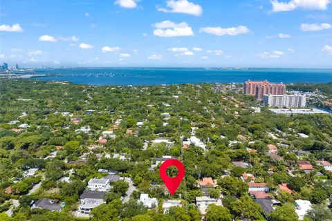 4441 S Le Jeune Rd, Coconut Grove FL 33146