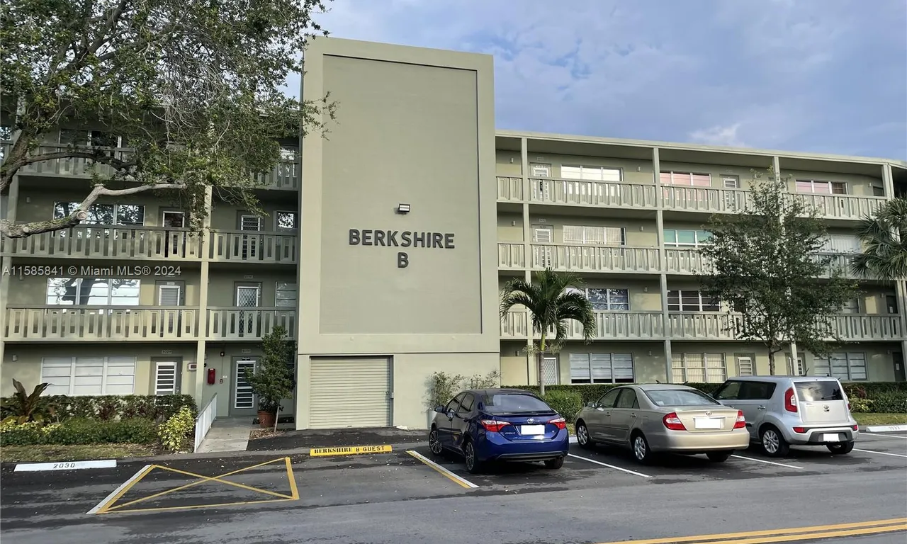 3033 Berkshire B # 3033, Deerfield Beach FL 33442